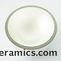Elemento in ceramica piezoelettrico a sfera ed emisfero